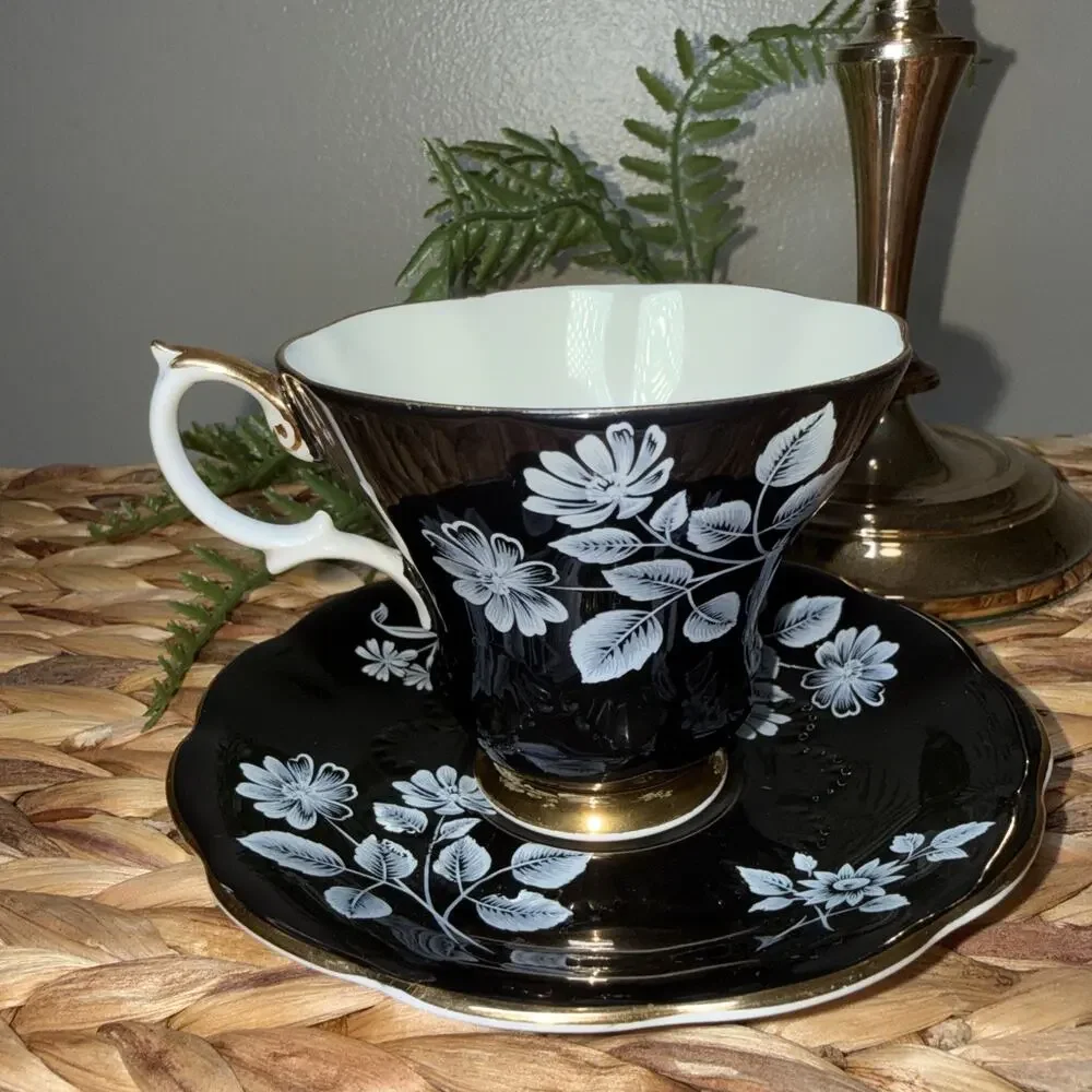 Vtg Royal Albert Black White Gold Bone China Tea Cup Saucer Set England Floral